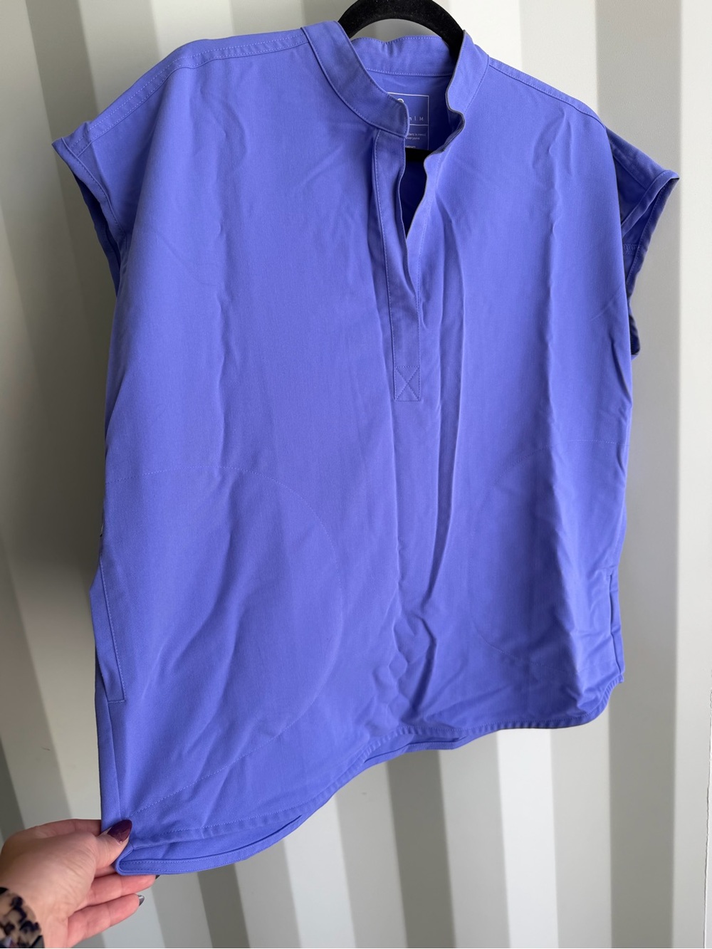 FIGS Rafaela Oversized Scrub Top Blueberry Size M
